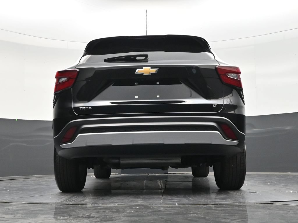 Used 2024 Chevrolet Trax LT FWD image 23