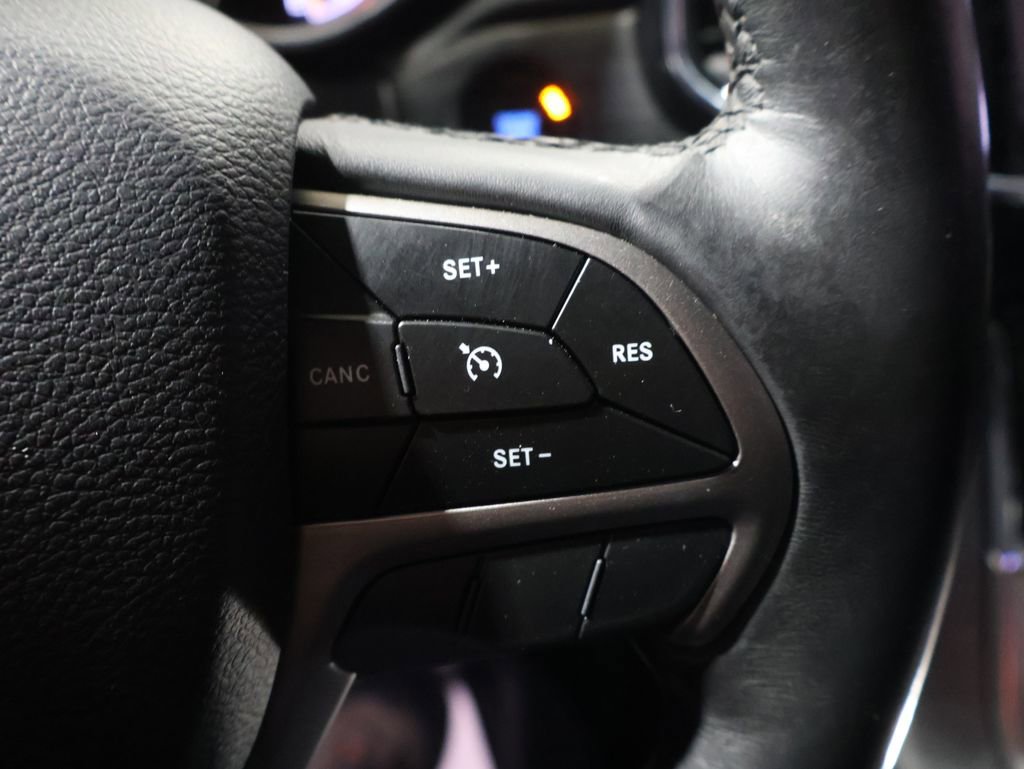 Used 2019 Jeep Grand Cherokee Limited image 37