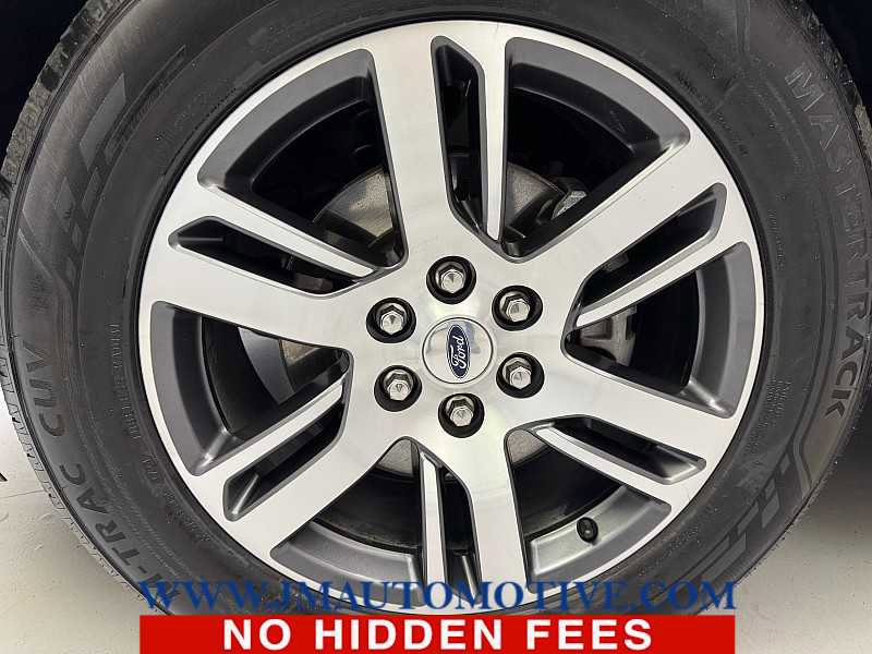 Used 2023 Ford Expedition Limited image 9