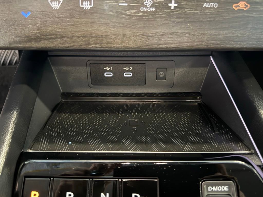 Used 2025 Nissan Murano SL AWD/4WD image 23