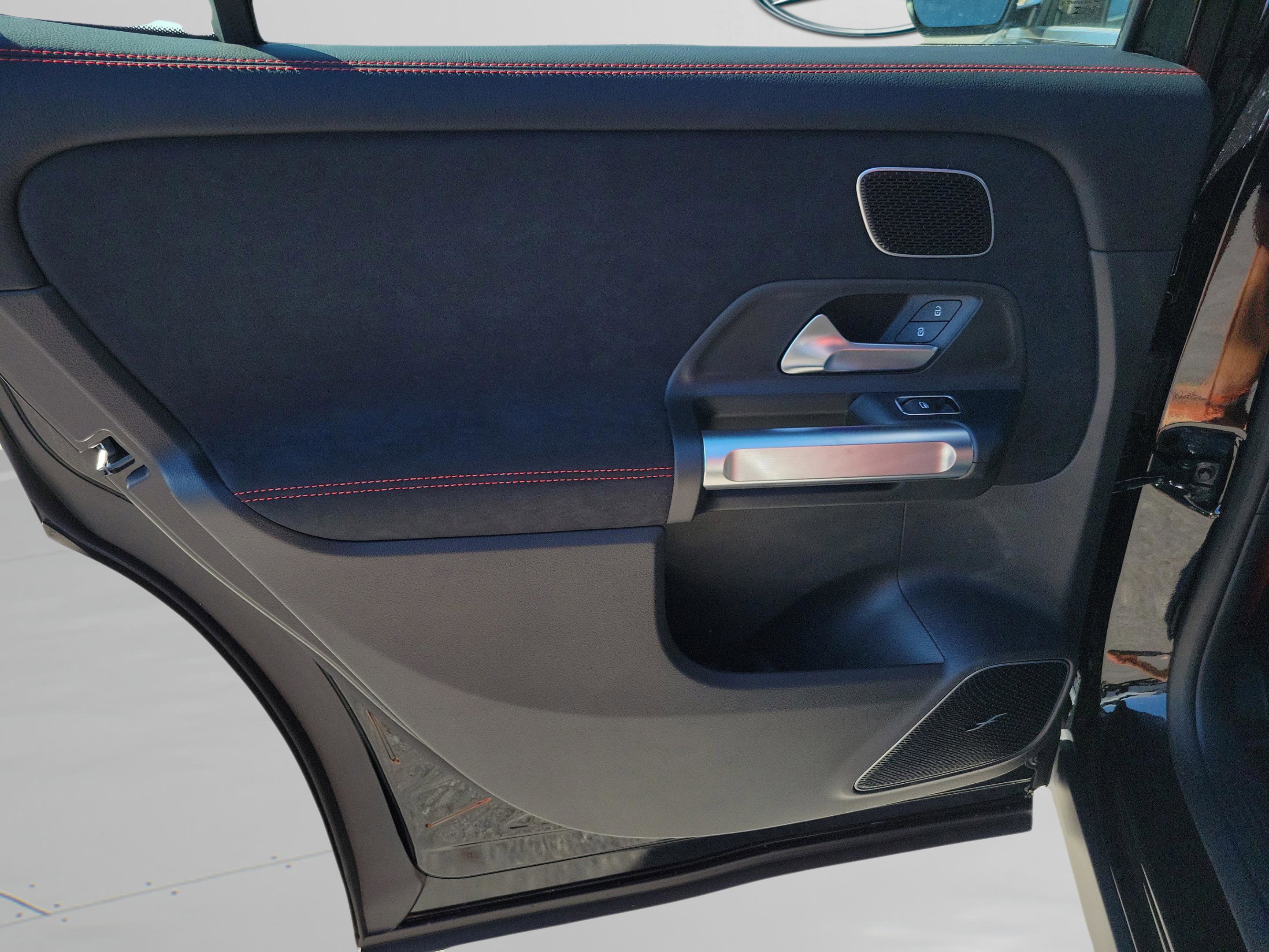 Certified 2026 Mercedes-Benz GLB 35 AMG 4MATIC image 30