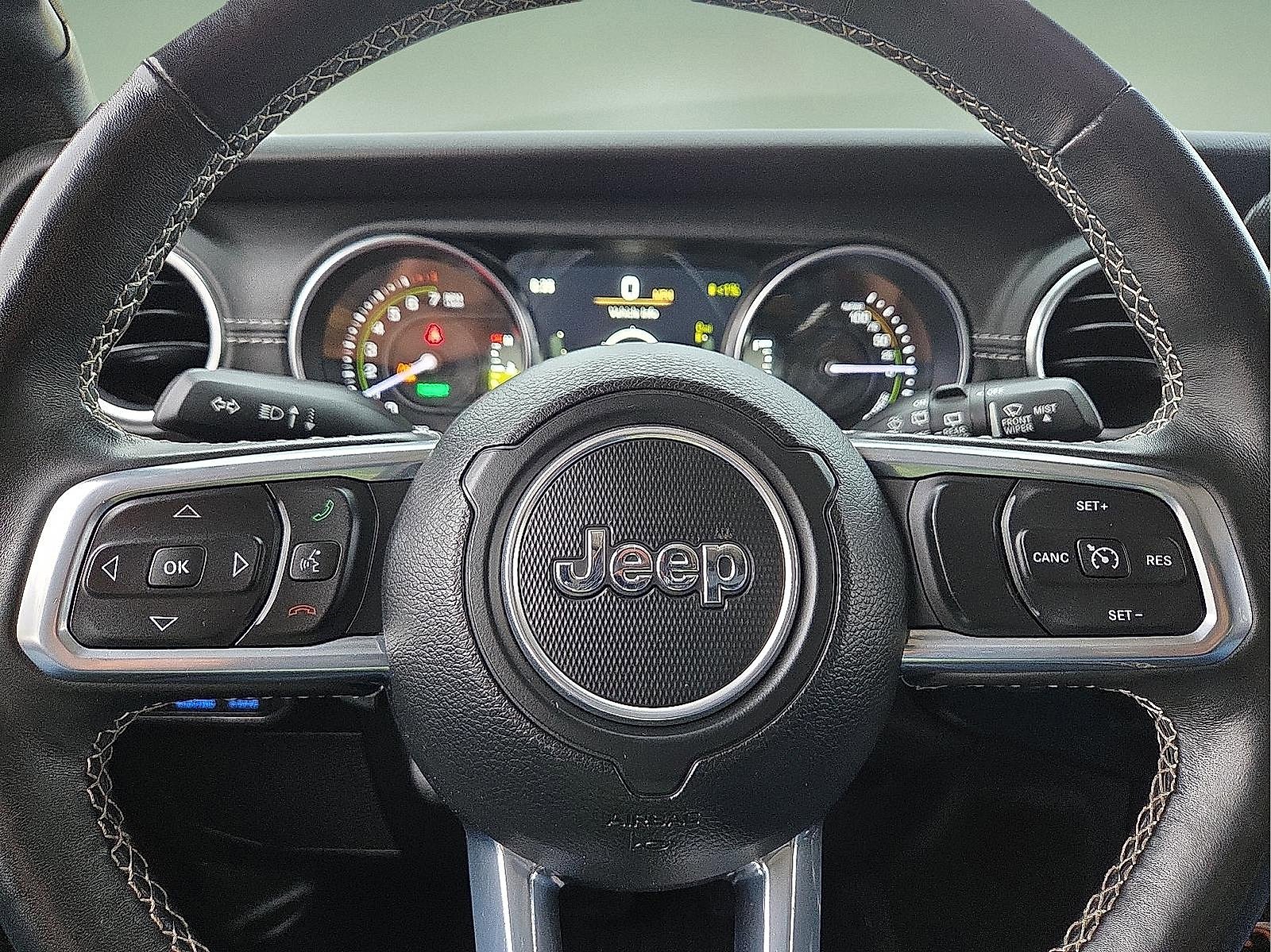 Used 2022 Jeep Wrangler Unlimited Sahara w/ Cold Weather Group image 24