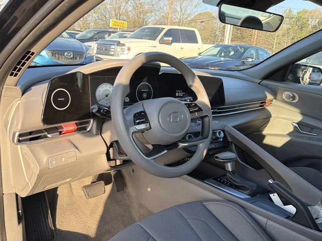 Used 2024 Hyundai Elantra SEL image 10