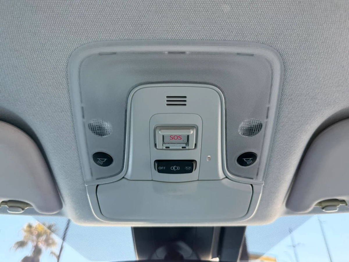 Used 2017 Toyota Prius Four Touring w/ Premium Convenience Package FWD image 53