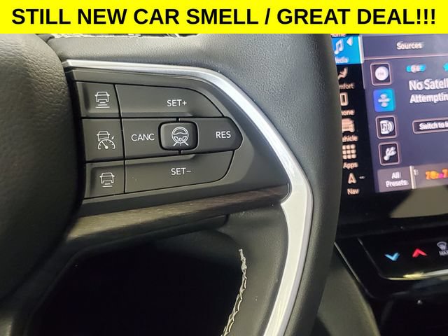 Used 2026 Jeep Grand Cherokee Limited AWD/4WD image 15