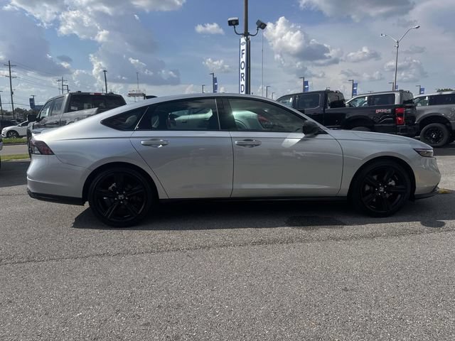 Used 2025 Honda Accord Sport image 3