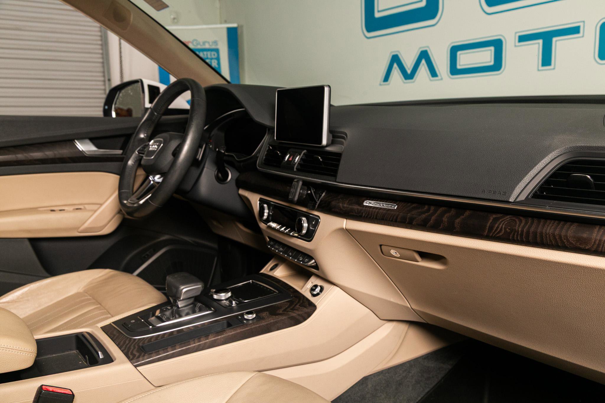 Used 2018 Audi Q5 2.0T Premium Plus w/ Premium Plus Package image 29