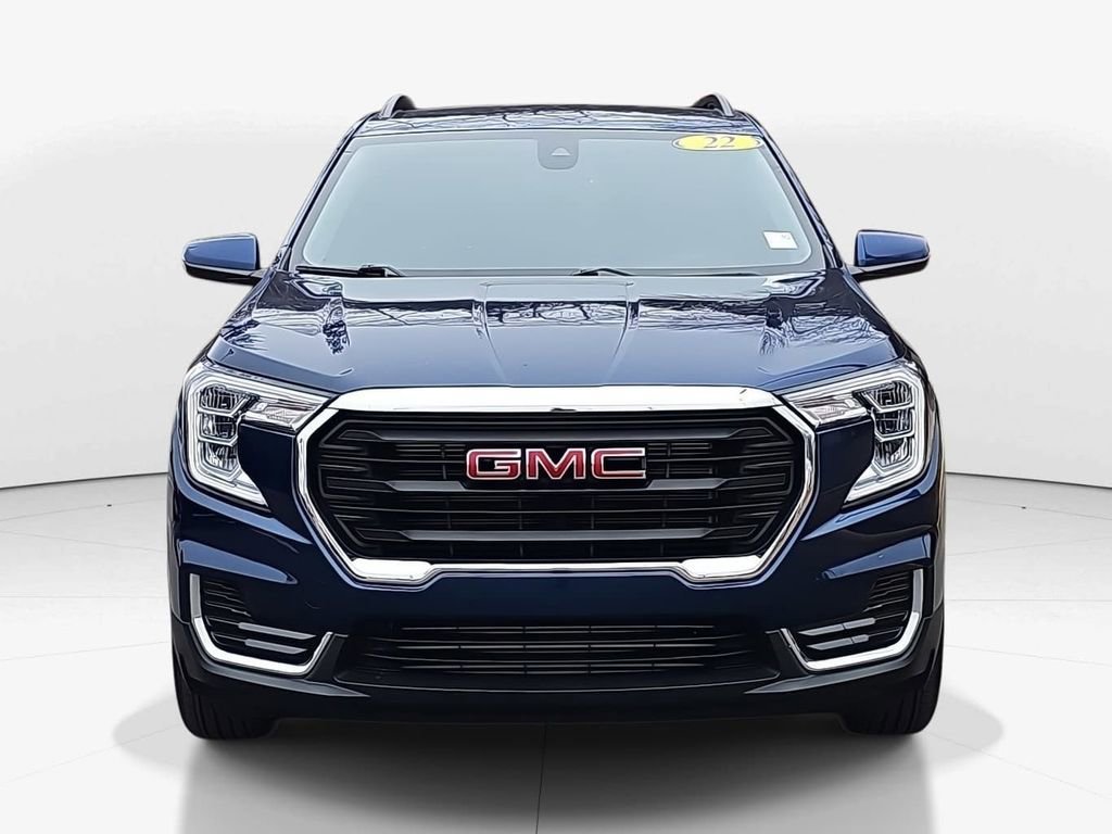 Used 2022 GMC Terrain SLE w/ Driver Convenience Package video 2