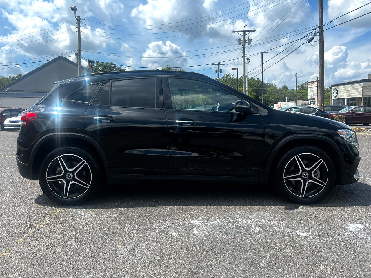 Used 2021 Mercedes-Benz GLA 250 4MATIC image 4