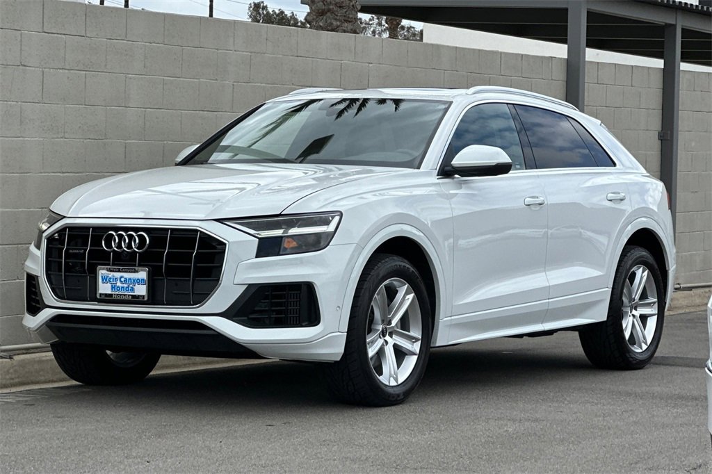 Used 2021 Audi Q8 Premium image 10