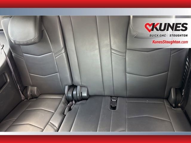 Used 2017 Cadillac Escalade Premium Luxury AWD/4WD image 17