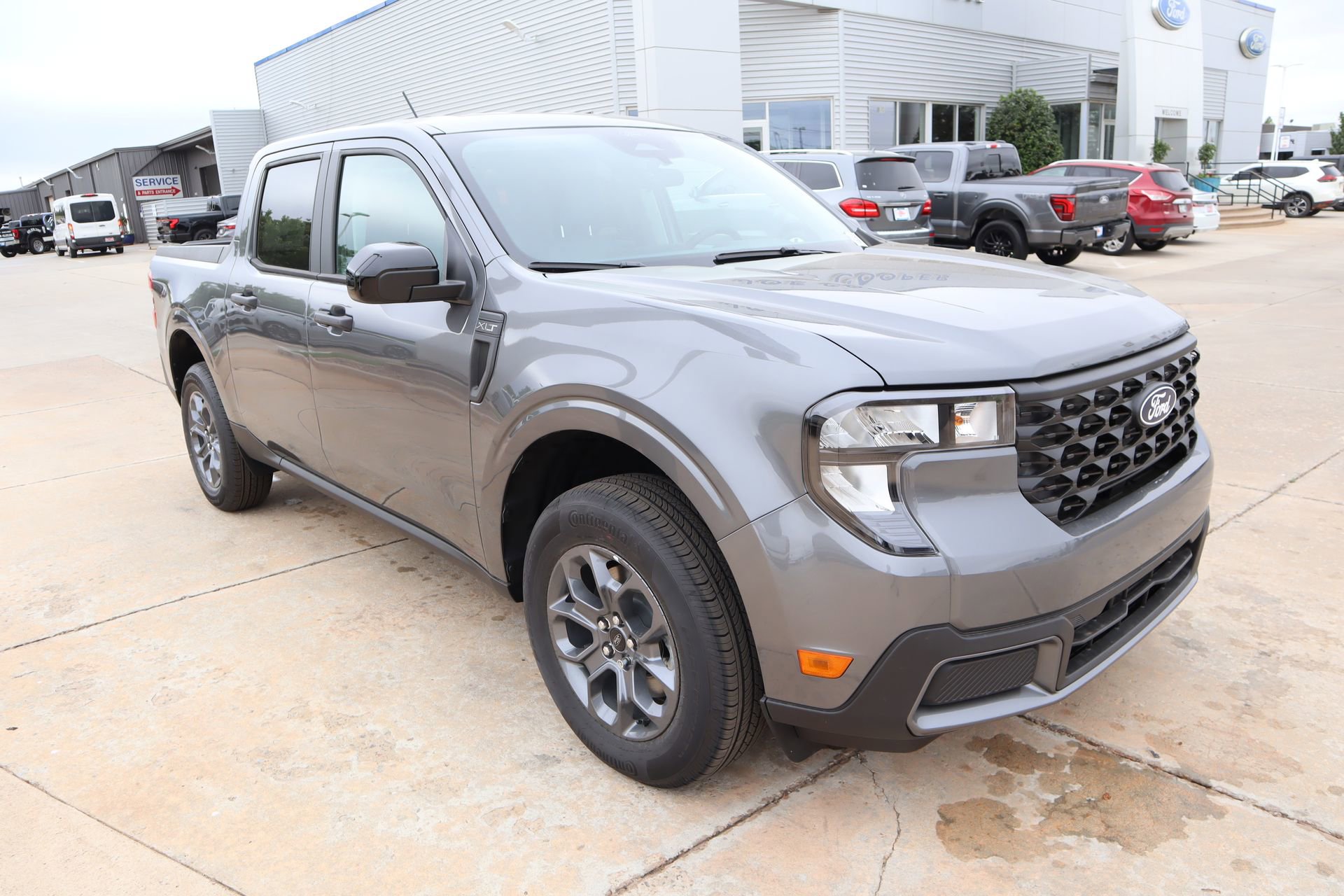 New 2026 Ford Maverick XLT w/ XLT Luxury Package AWD/4WD image 1