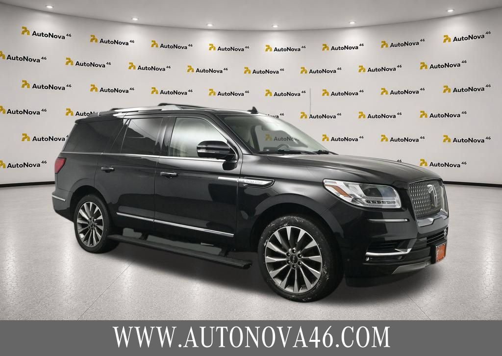 Used 2020 Lincoln Navigator Reserve w/ Cargo Convenience Package AWD/4WD image 11