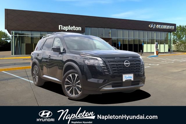 Used 2026 Nissan Pathfinder Platinum w/ Cargo Package