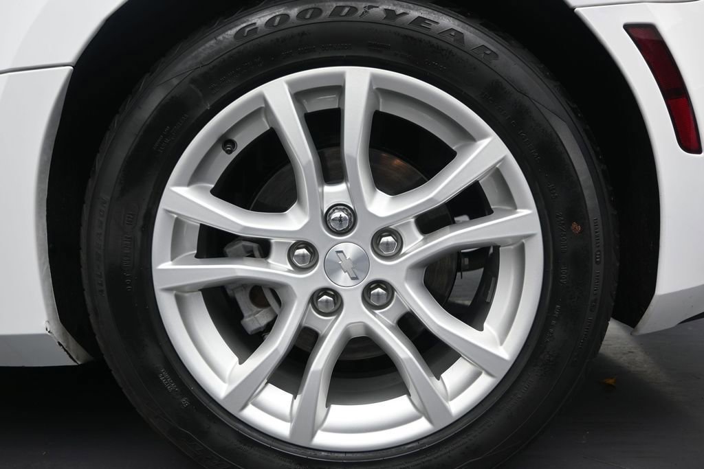 Used 2023 Chevrolet Camaro LS RWD image 10