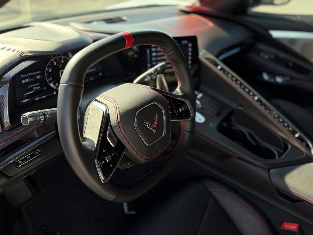 Used 2021 Chevrolet Corvette Stingray Premium Cpe w/ Z51 Performance Package image 17