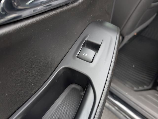 Used 2023 Chevrolet Traverse Premier w/ Redline Edition image 11