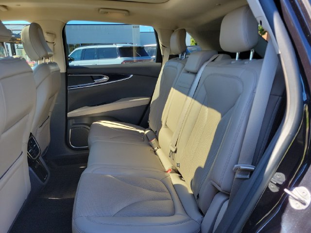 Used 2023 Lincoln Nautilus Reserve AWD/4WD image 23