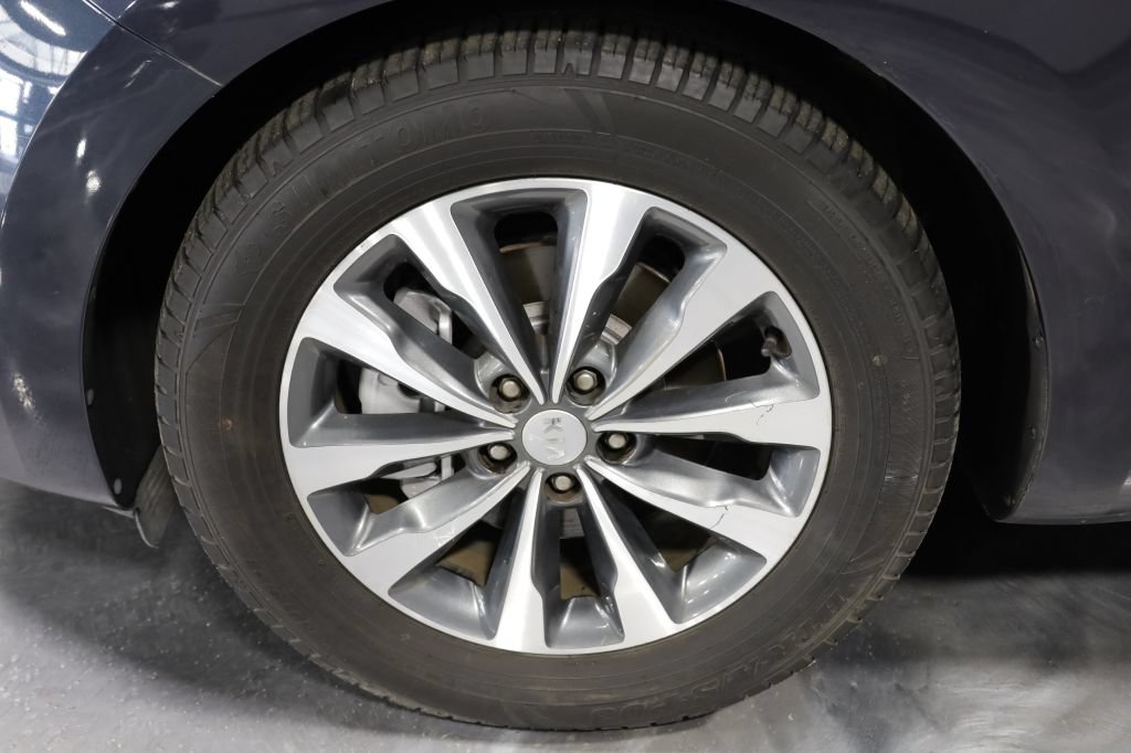 Used 2016 Kia Sedona SX FWD image 37
