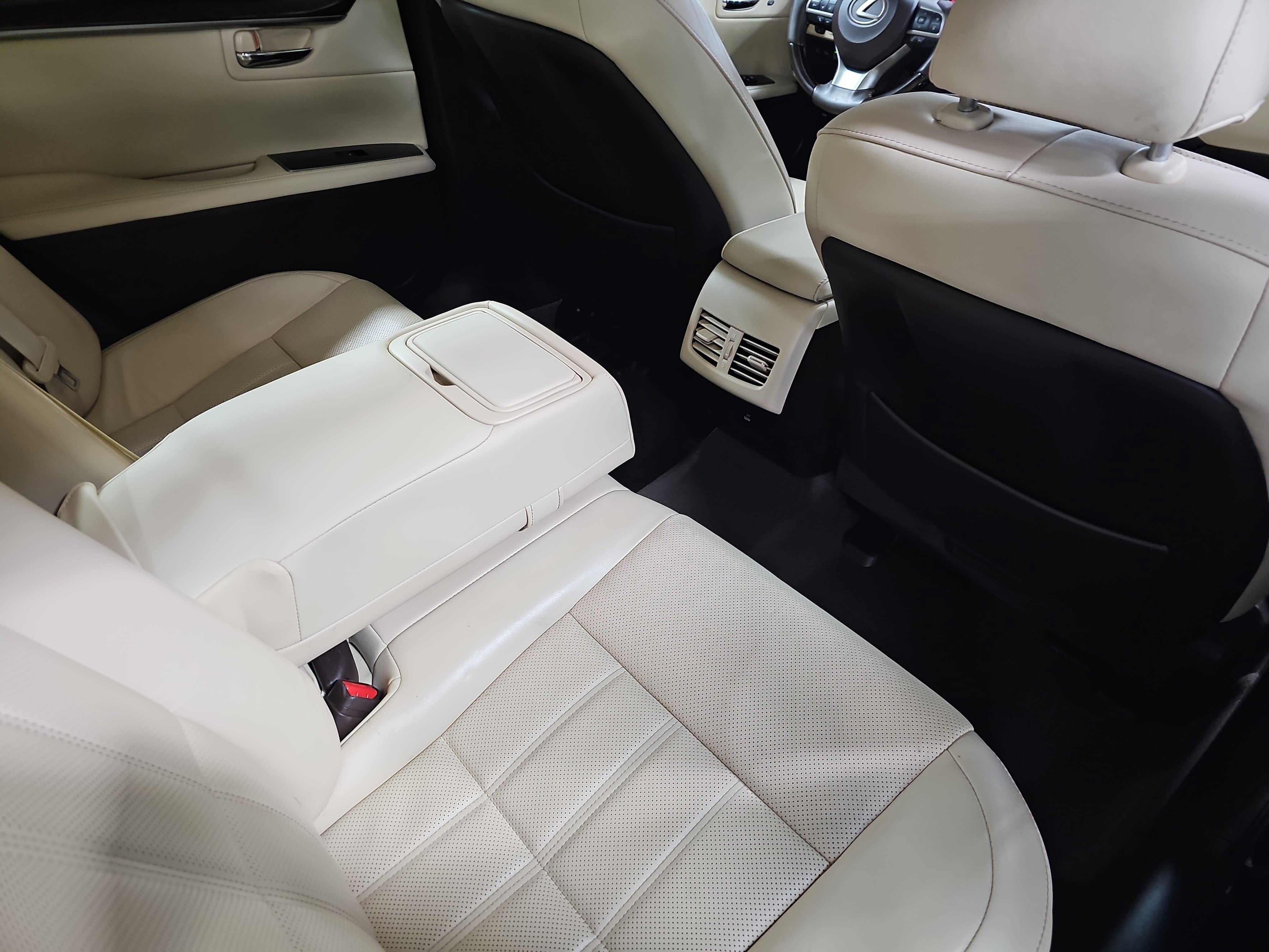 Used 2017 Lexus ES 350 image 11