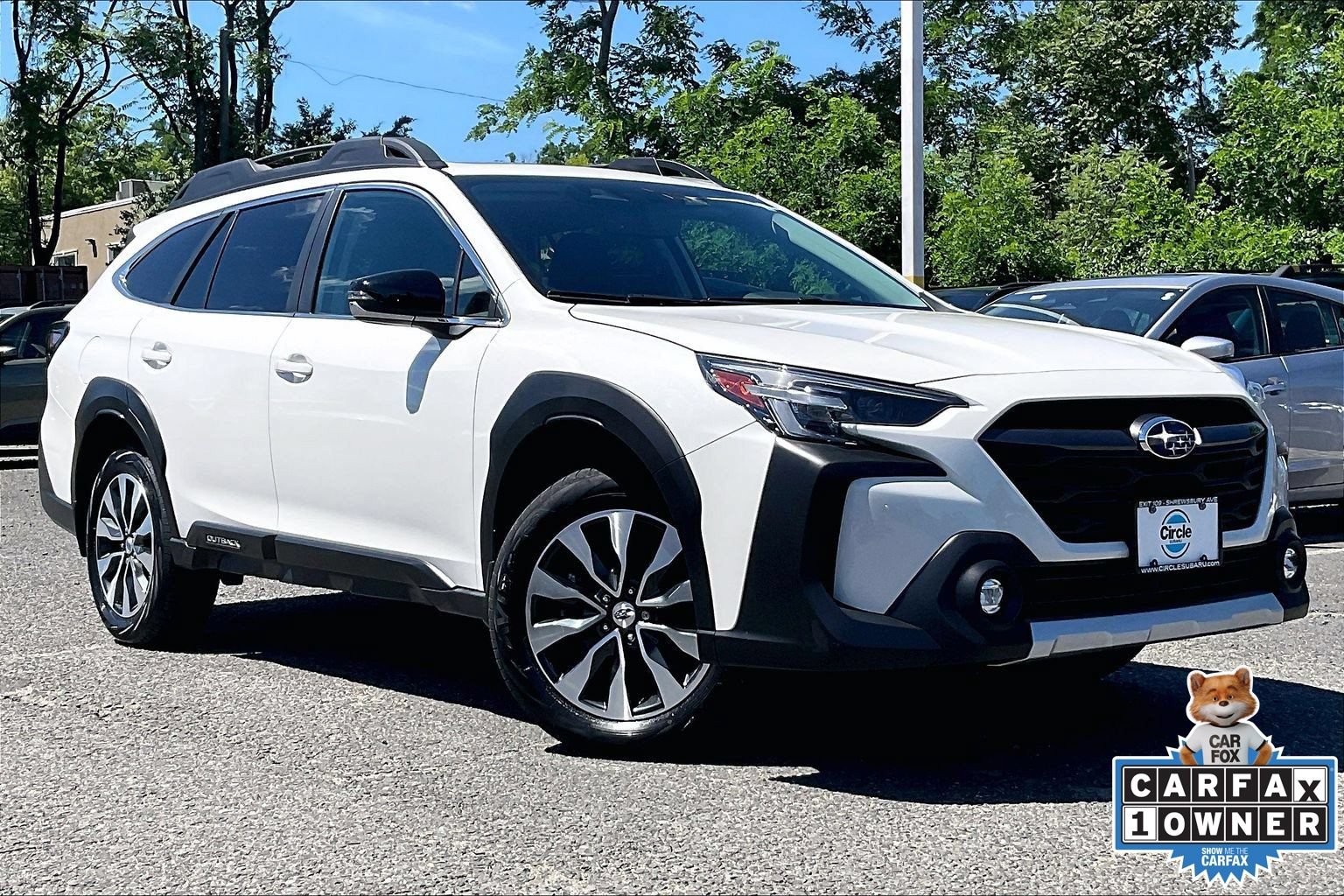 Used 2023 Subaru Outback Limited XT AWD/4WD image 2