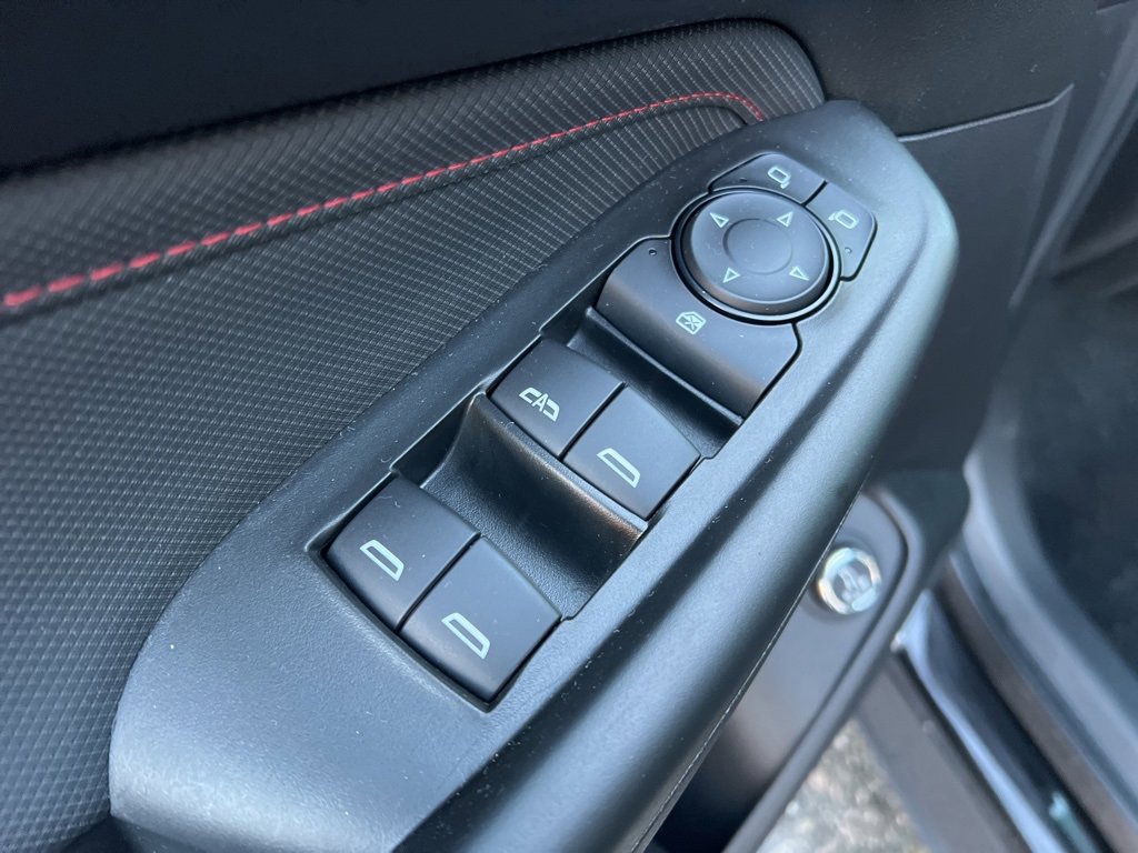 Used 2024 Chevrolet TrailBlazer RS w/ Convenience Package image 12