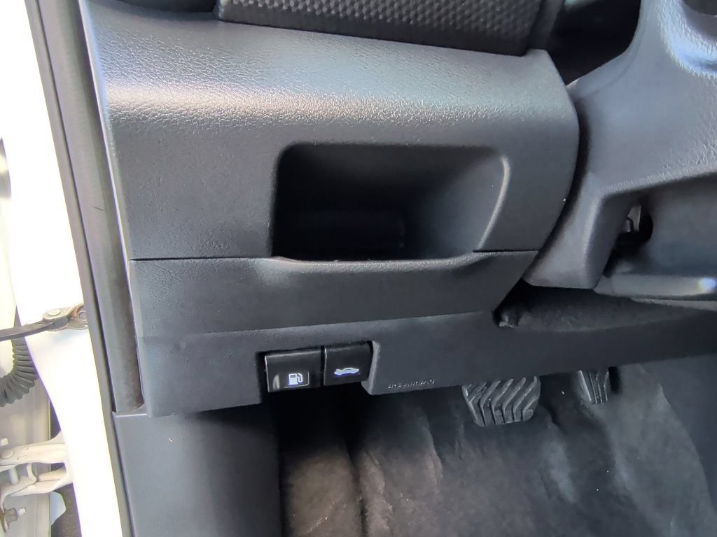 Used 2023 Nissan Kicks SV FWD image 15