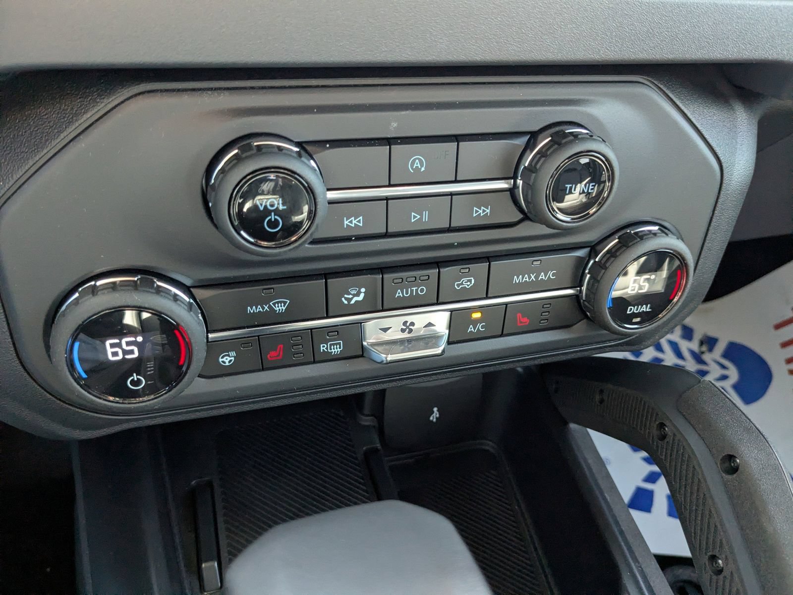 New 2025 Ford Bronco Badlands AWD/4WD image 22