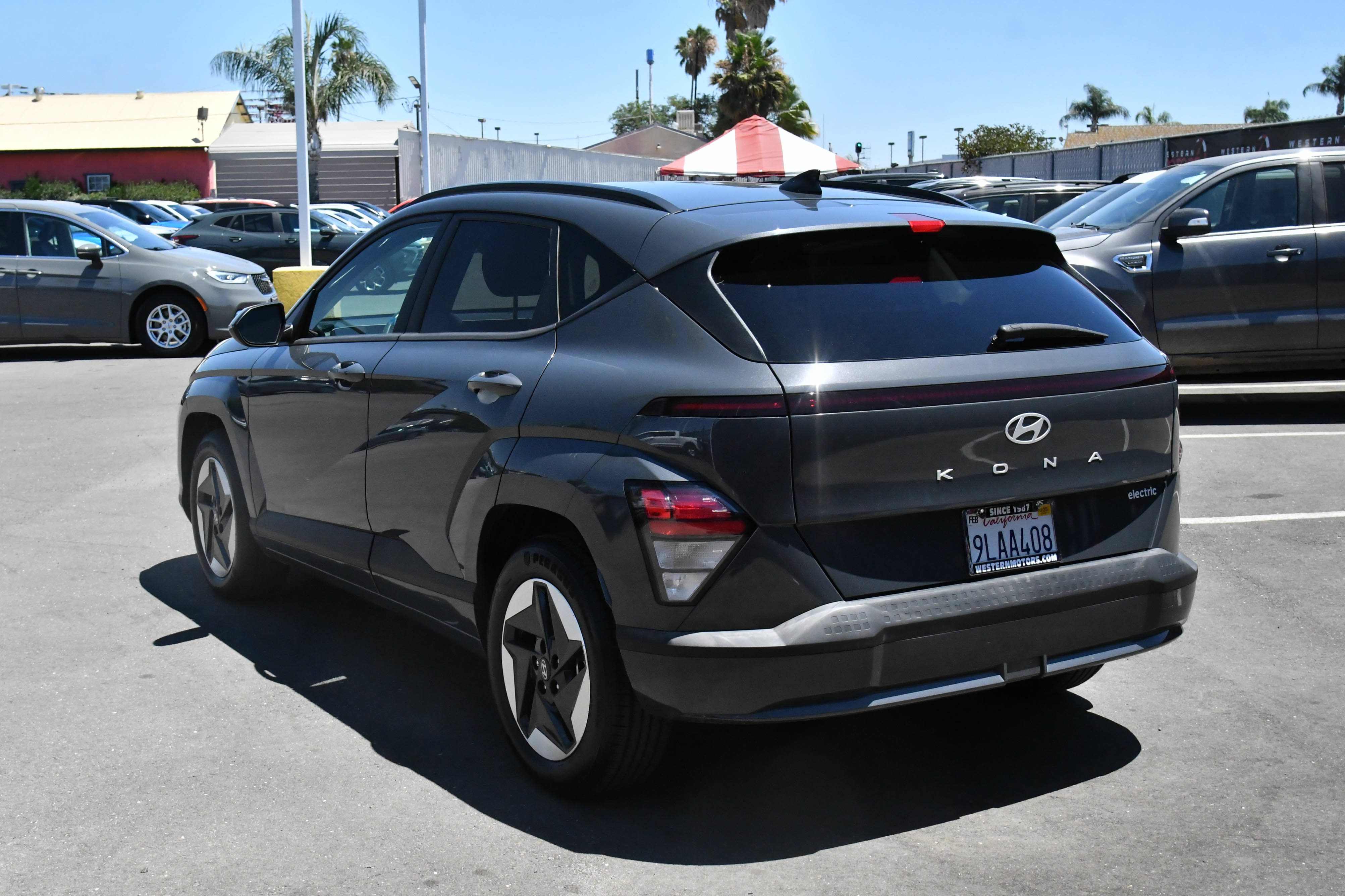 Used 2024 Hyundai Kona SEL FWD image 6