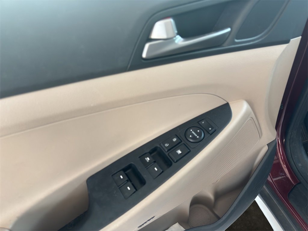 Used 2017 Hyundai Tucson SE Plus image 18