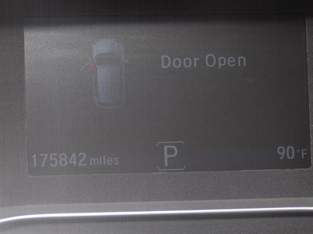 Used 2018 Honda Pilot Elite image 3
