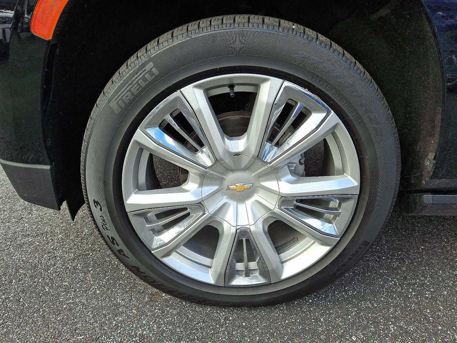 Used 2021 Chevrolet Suburban High Country w/ Premium Package image 8