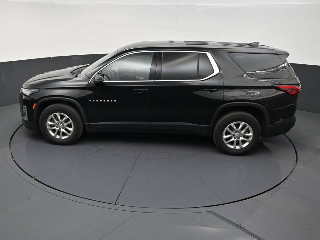 Used 2023 Chevrolet Traverse LS FWD image 13
