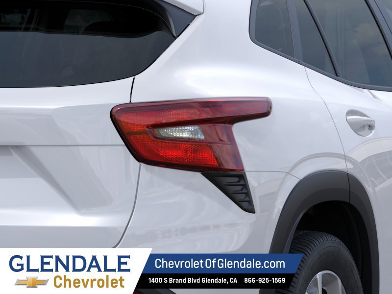 New 2026 Chevrolet Trax LS w/ LS Convenience Package FWD image 11