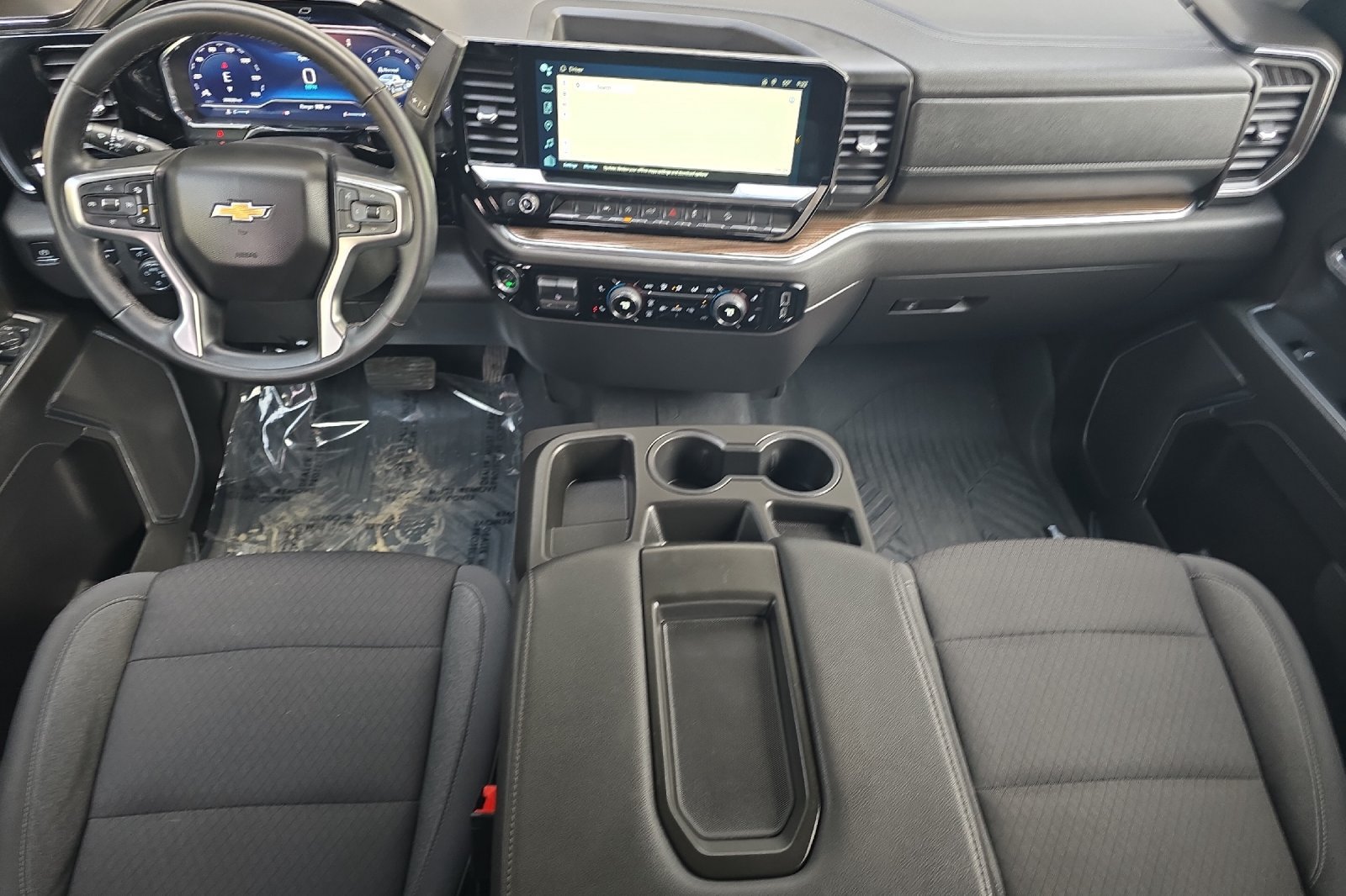 Used 2024 Chevrolet Silverado 1500 LT w/ Z71 Off-Road Package AWD/4WD image 10