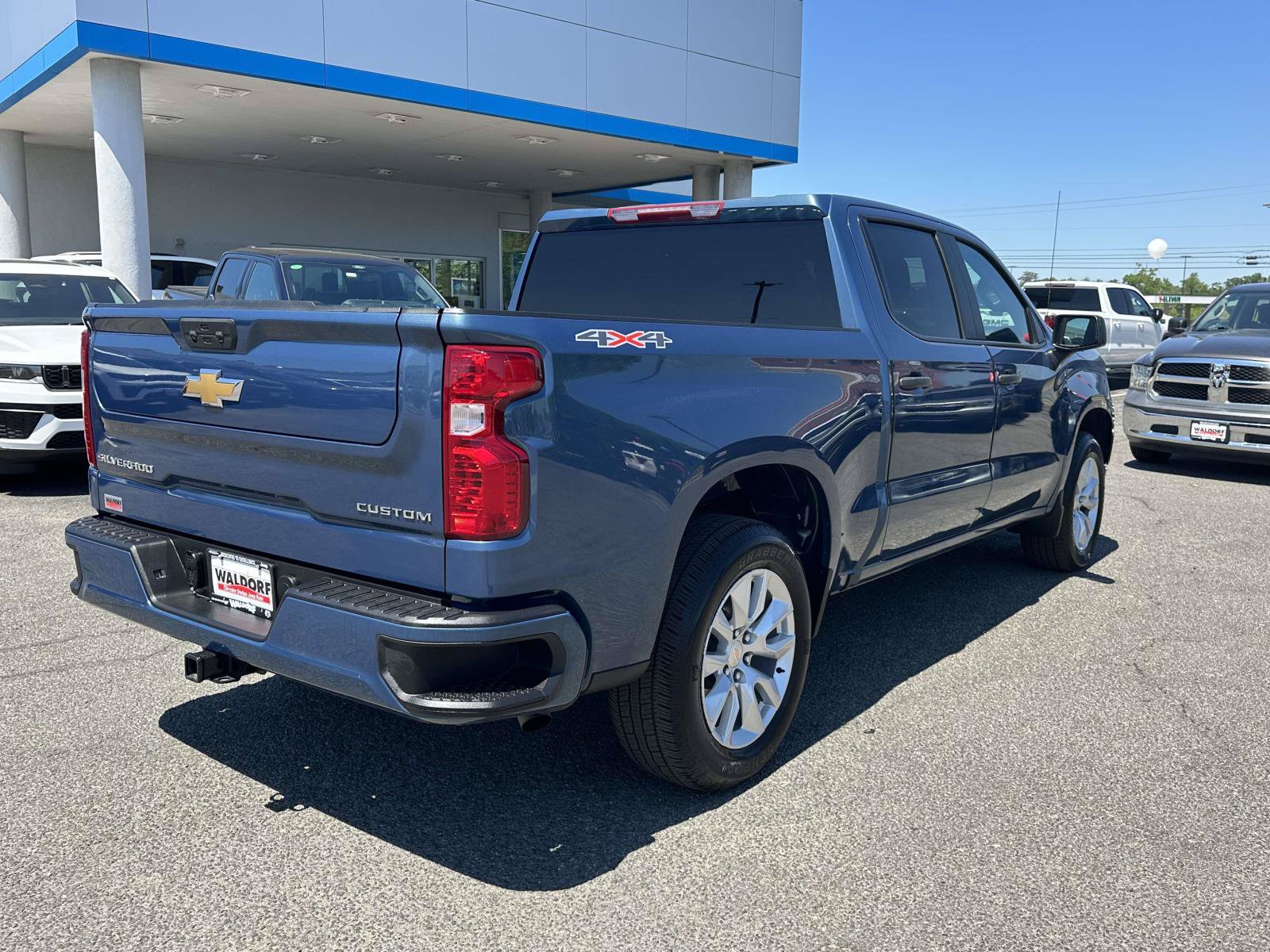 Used 2024 Chevrolet Silverado 1500 Custom AWD/4WD image 6