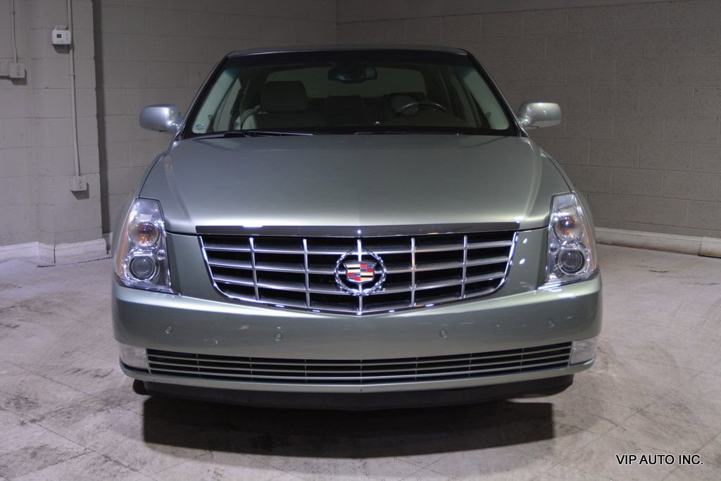 Used 2007 Cadillac DTS Luxury I w/ Trunk Convenience Package image 36
