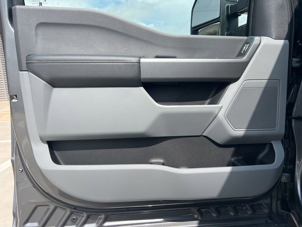 New 2026 Ford F350 XLT image 15