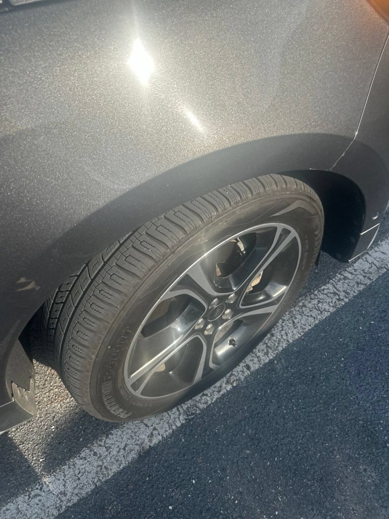 Used 2019 Ford Edge ST w/ Equipment Group 401A AWD/4WD image 10