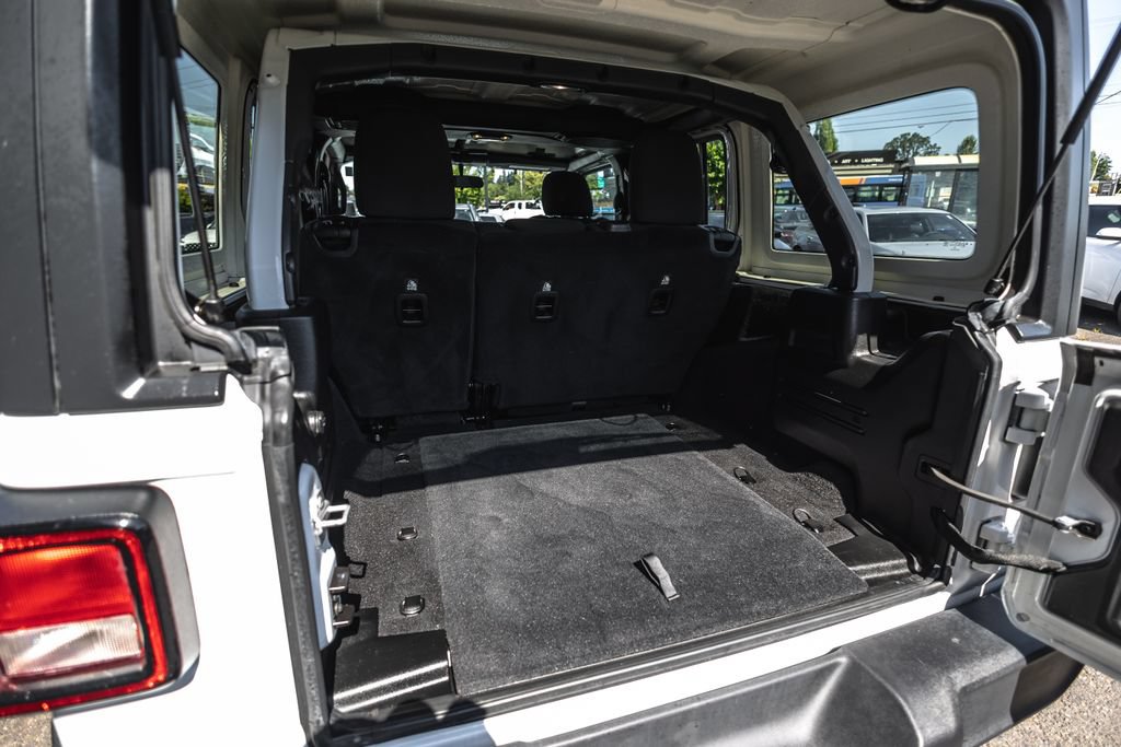Used 2019 Jeep Wrangler Unlimited Sport S AWD/4WD image 28