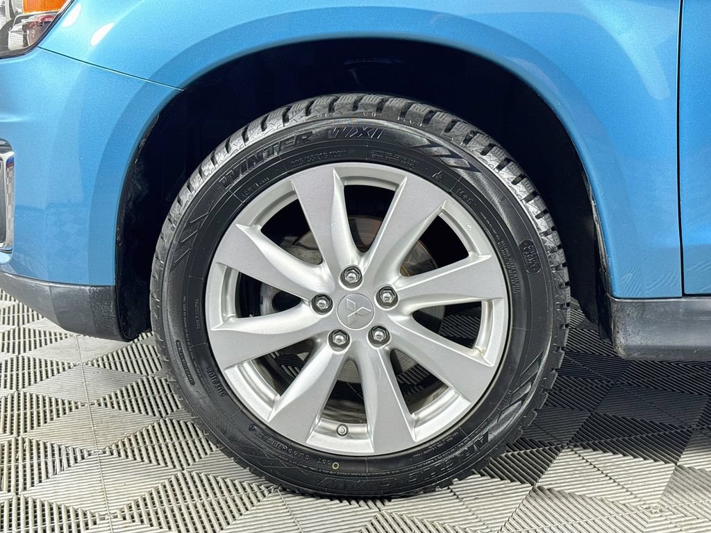 Used 2014 Mitsubishi Outlander Sport SE AWD/4WD image 29