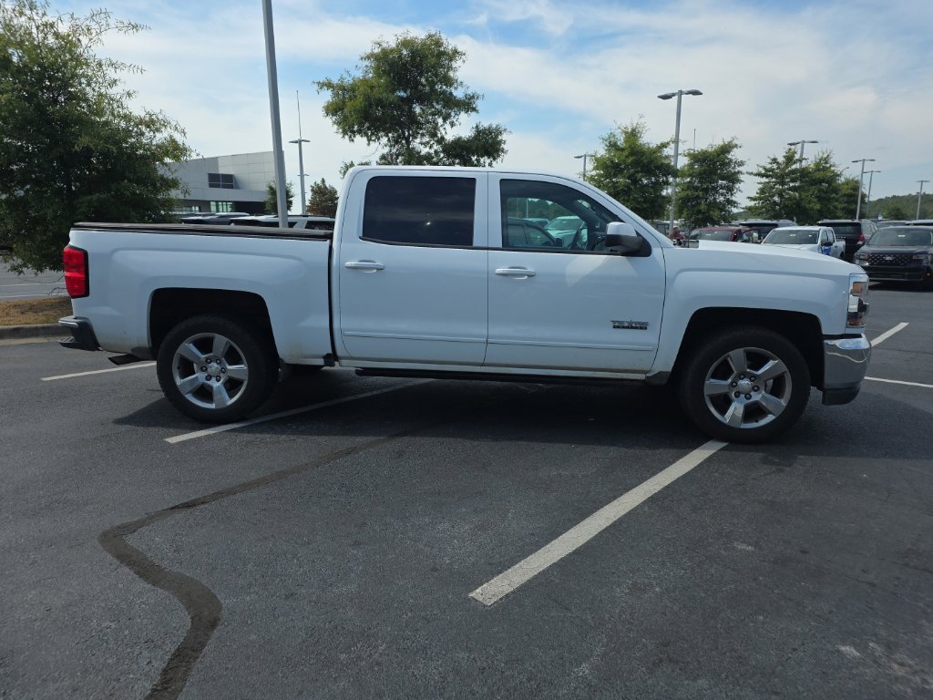 Used 2017 Chevrolet Silverado 1500 LT w/ Texas Edition RWD image 5