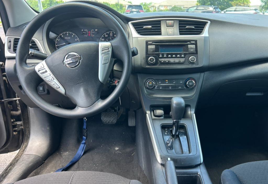 Used 2017 Nissan Sentra S image 16