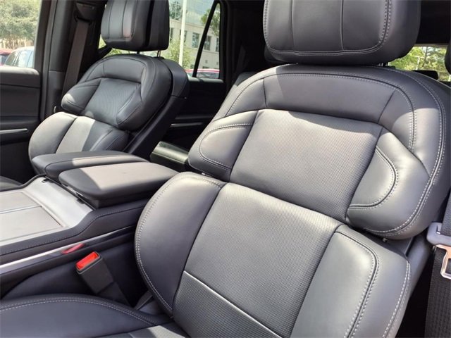 New 2025 Lincoln Navigator L Reserve w/ Jet Appearance Package image 8