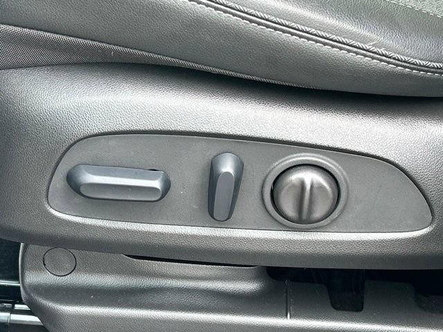Used 2023 Buick Encore GX Preferred w/ Cold Weather Comfort Package AWD/4WD image 21
