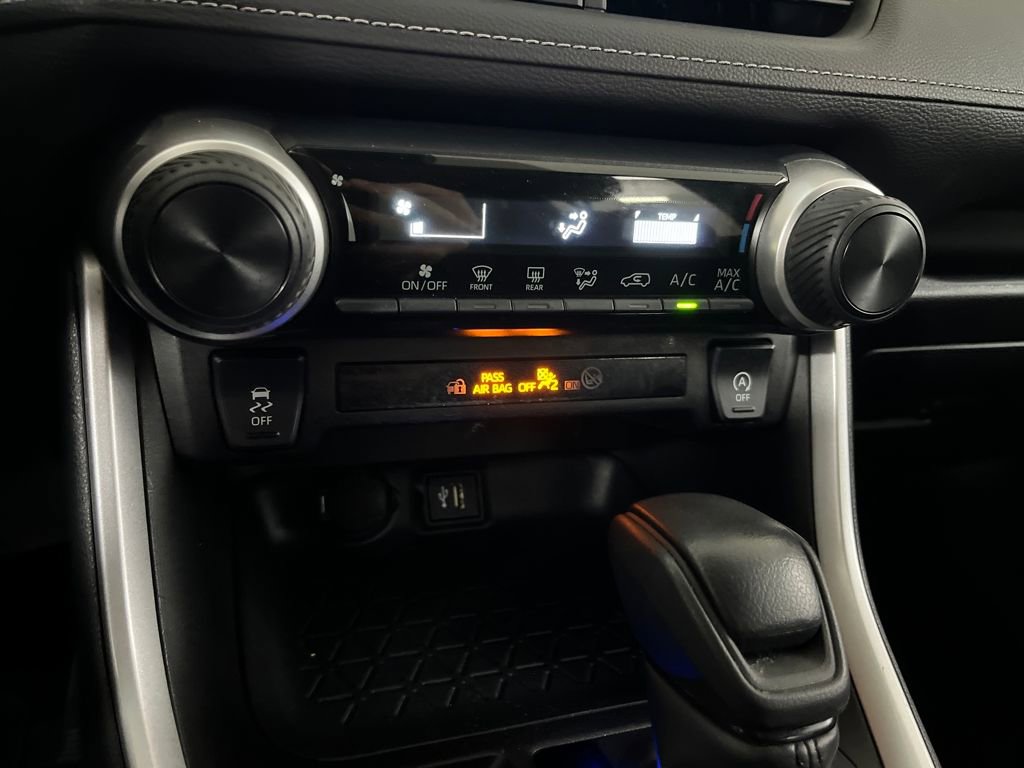 Used 2023 Toyota RAV4 LE image 71
