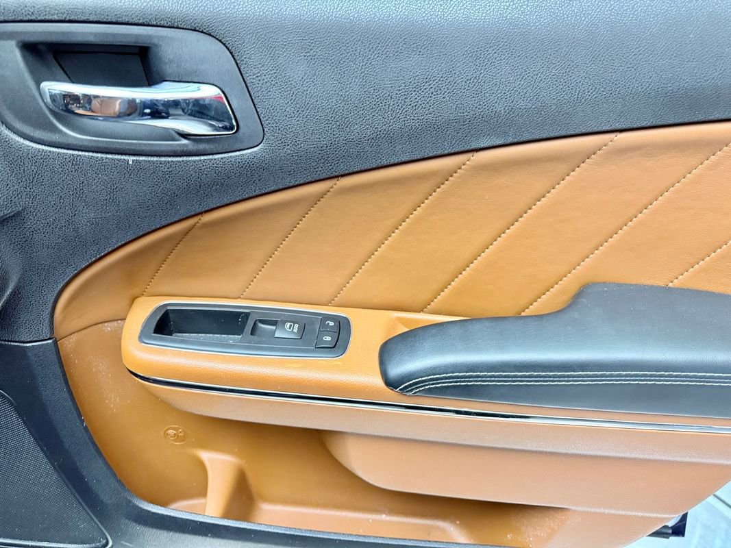 Used 2015 Dodge Charger SRT Hellcat w/ Harman/Kardon Audio Group image 17