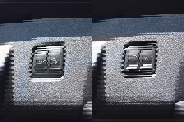 New 2026 Kia Carnival EX image 18