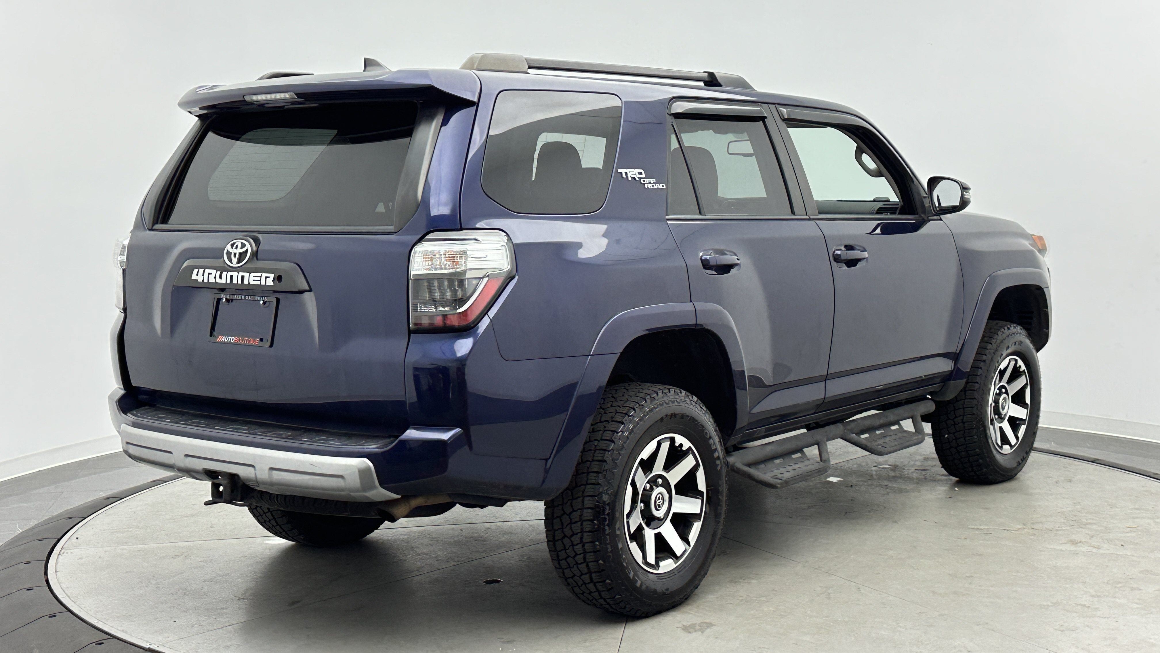 Used 2019 Toyota 4Runner TRD Off-Road Premium AWD/4WD image 7