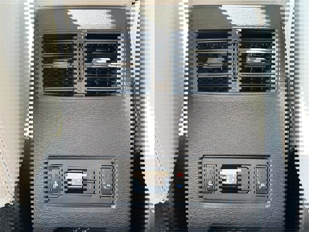 New 2025 Mitsubishi Outlander 4WD Plug-In Hybrid image 31